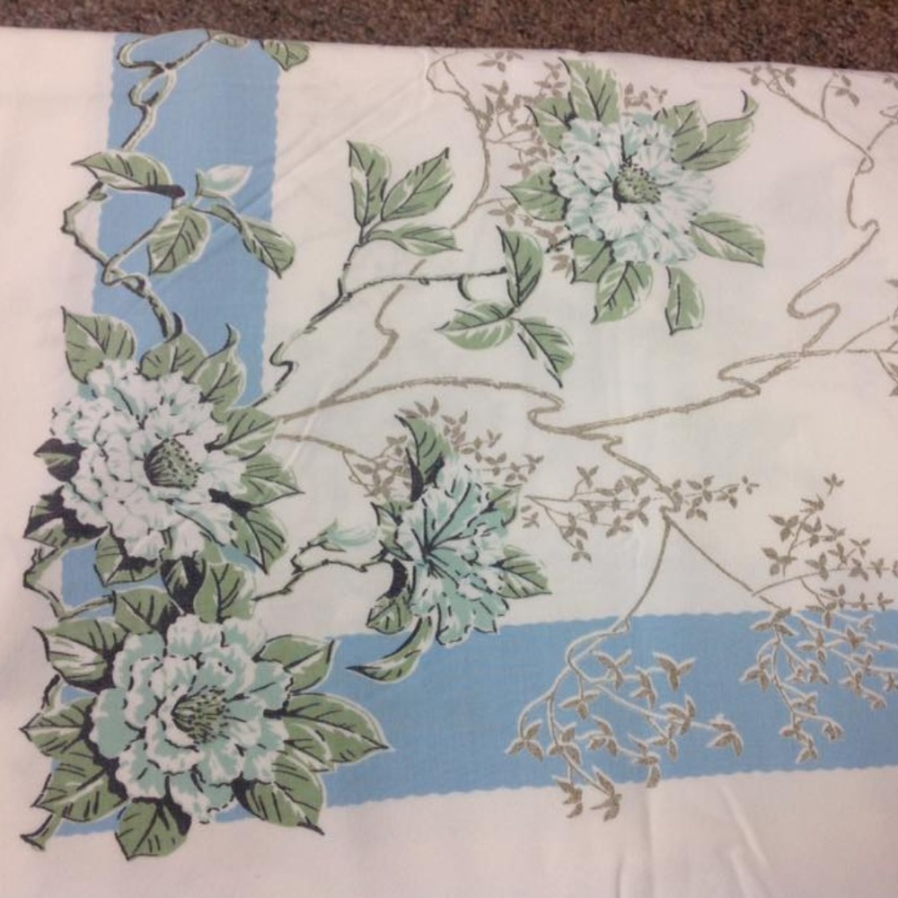 Vintage 42 x 48 Tablecloth